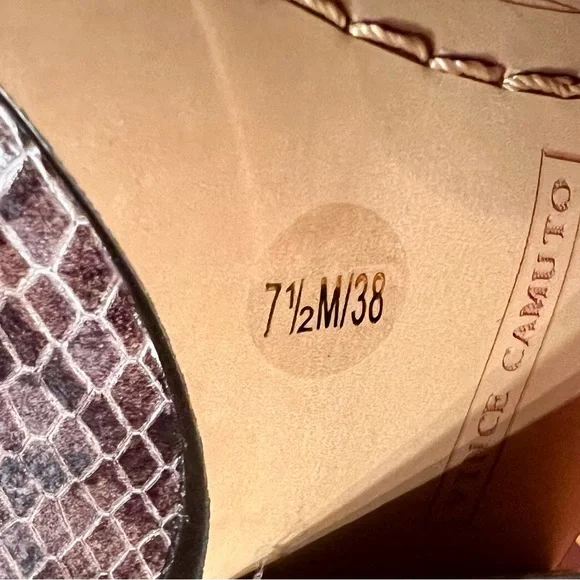 Vince Camuto Kevinney Womens Leather Open Toe Ankle Boots, Retro
Python Exotic - Picture 9 of 9